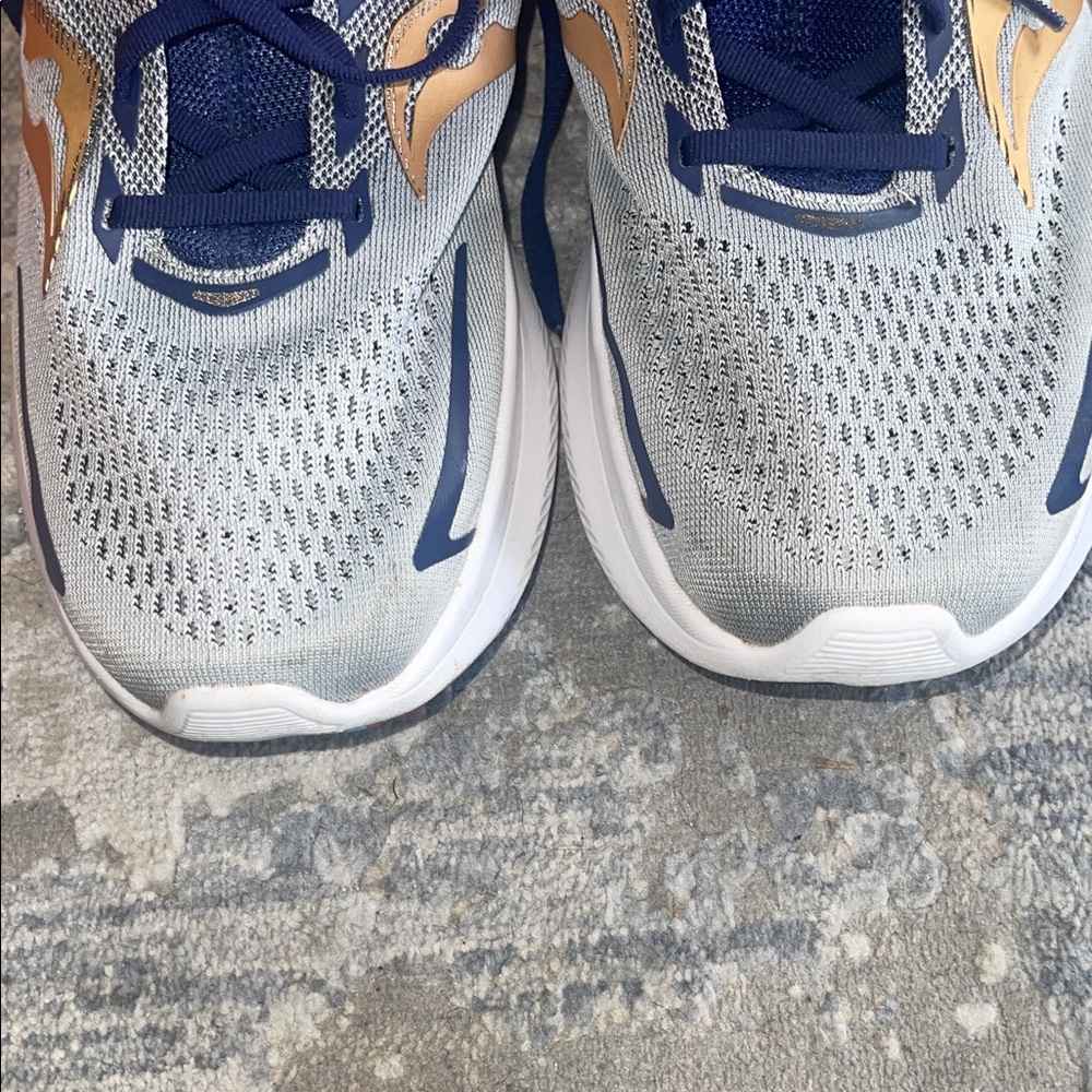 Saucony Men’s Athletic Shoes - Navy, Gold, and Pink - Picture 8 of 9